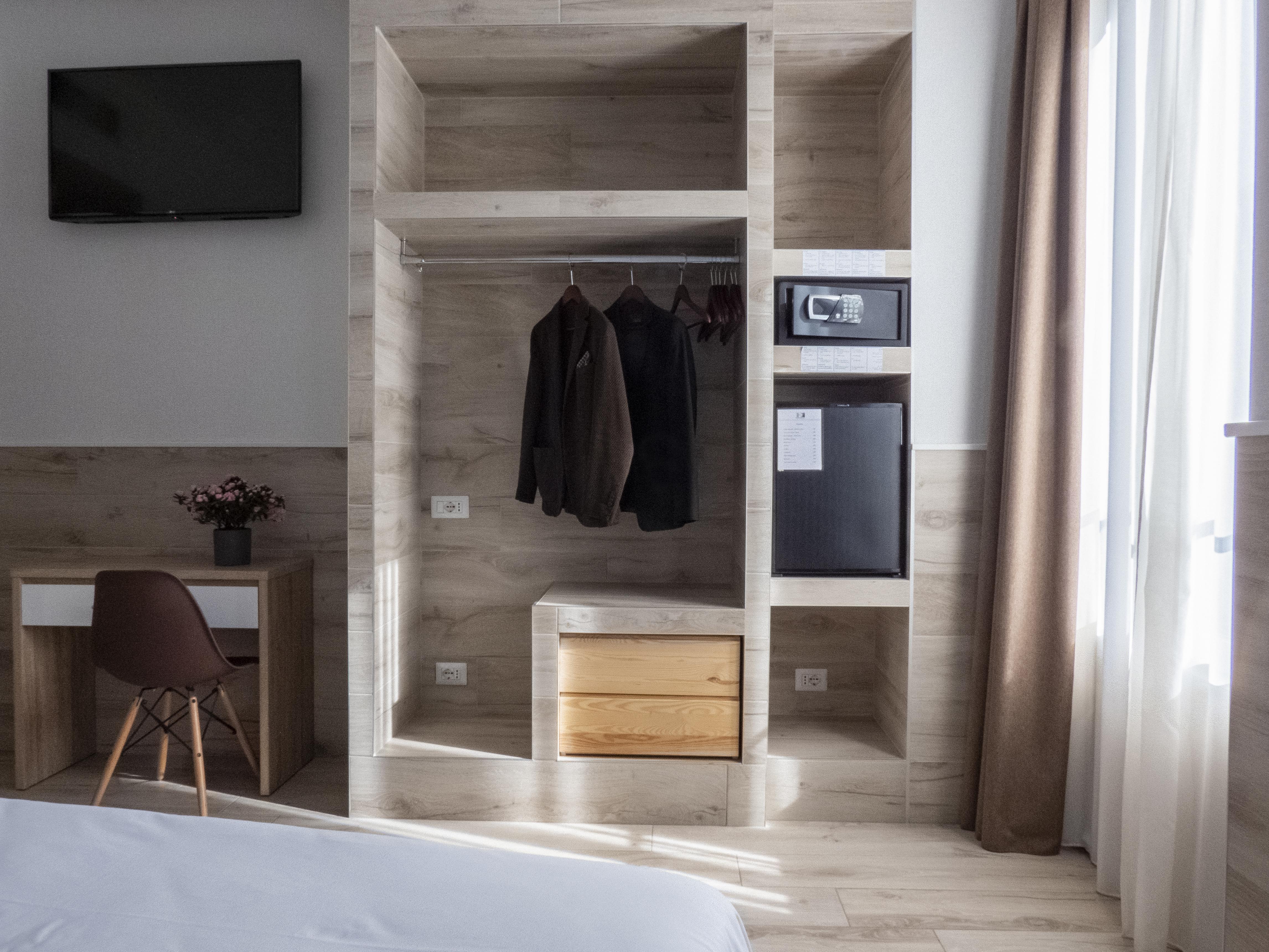 Eurohotel Milan Bagian luar foto