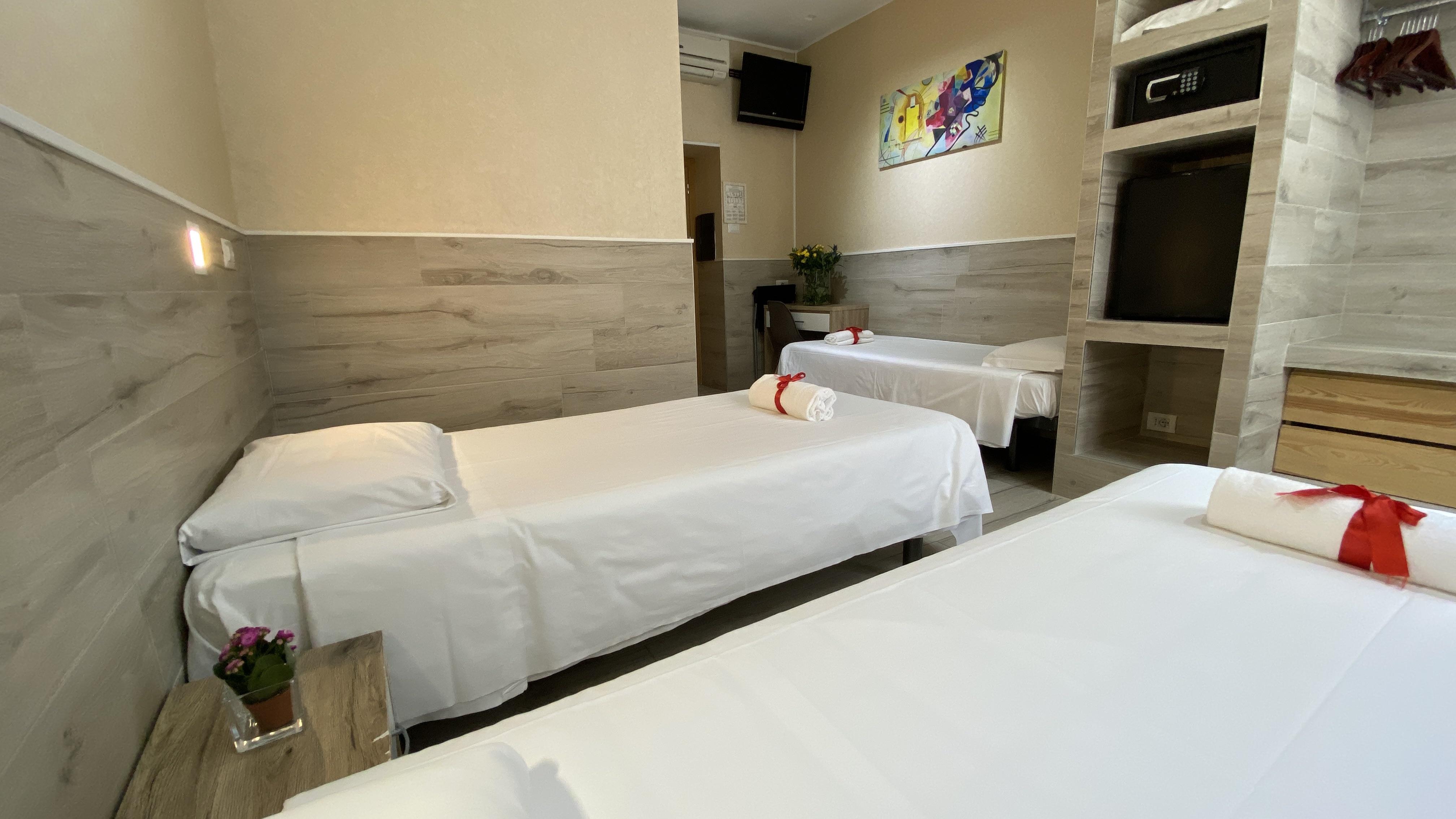 Eurohotel Milan Bagian luar foto