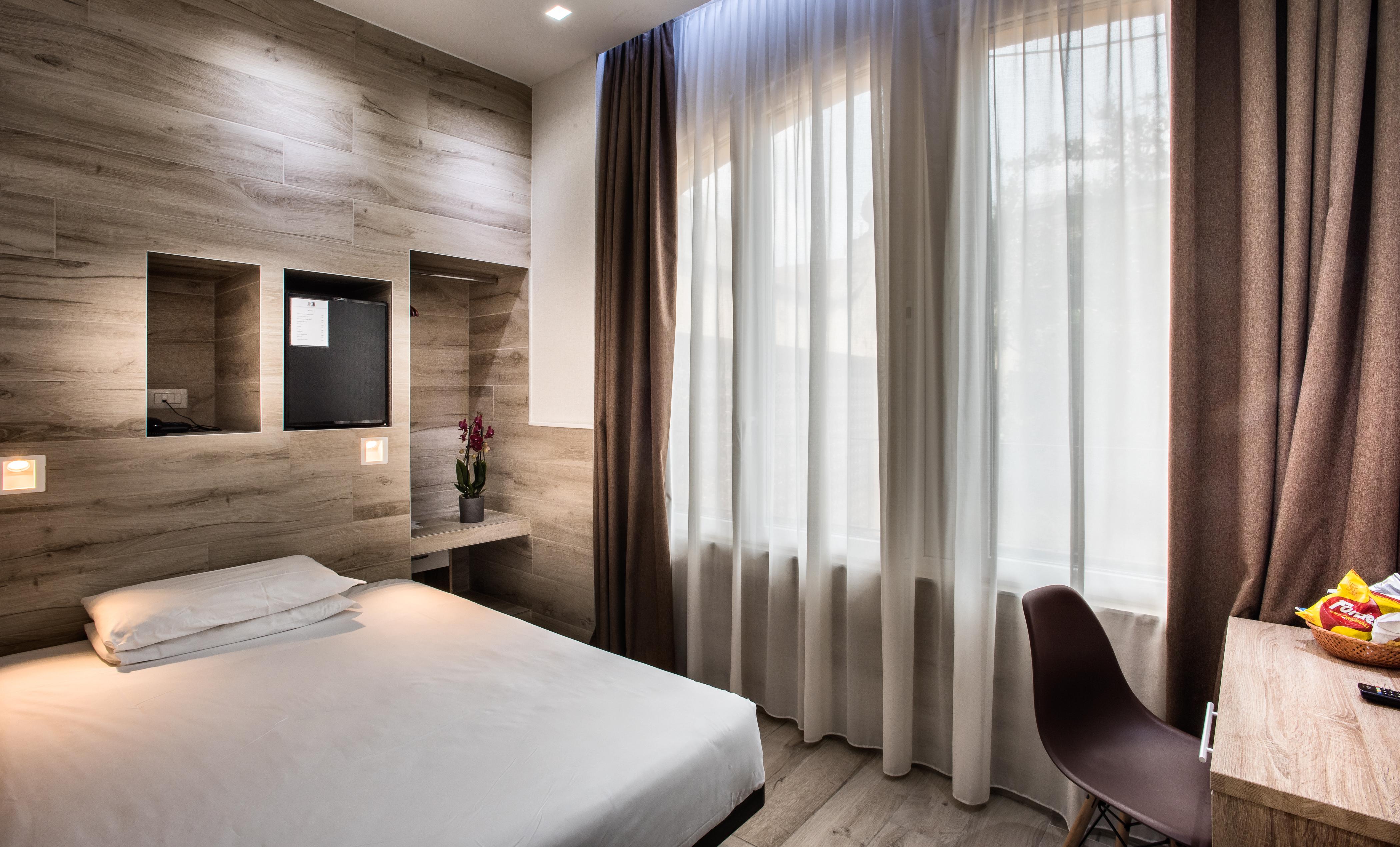 Eurohotel Milan Bagian luar foto