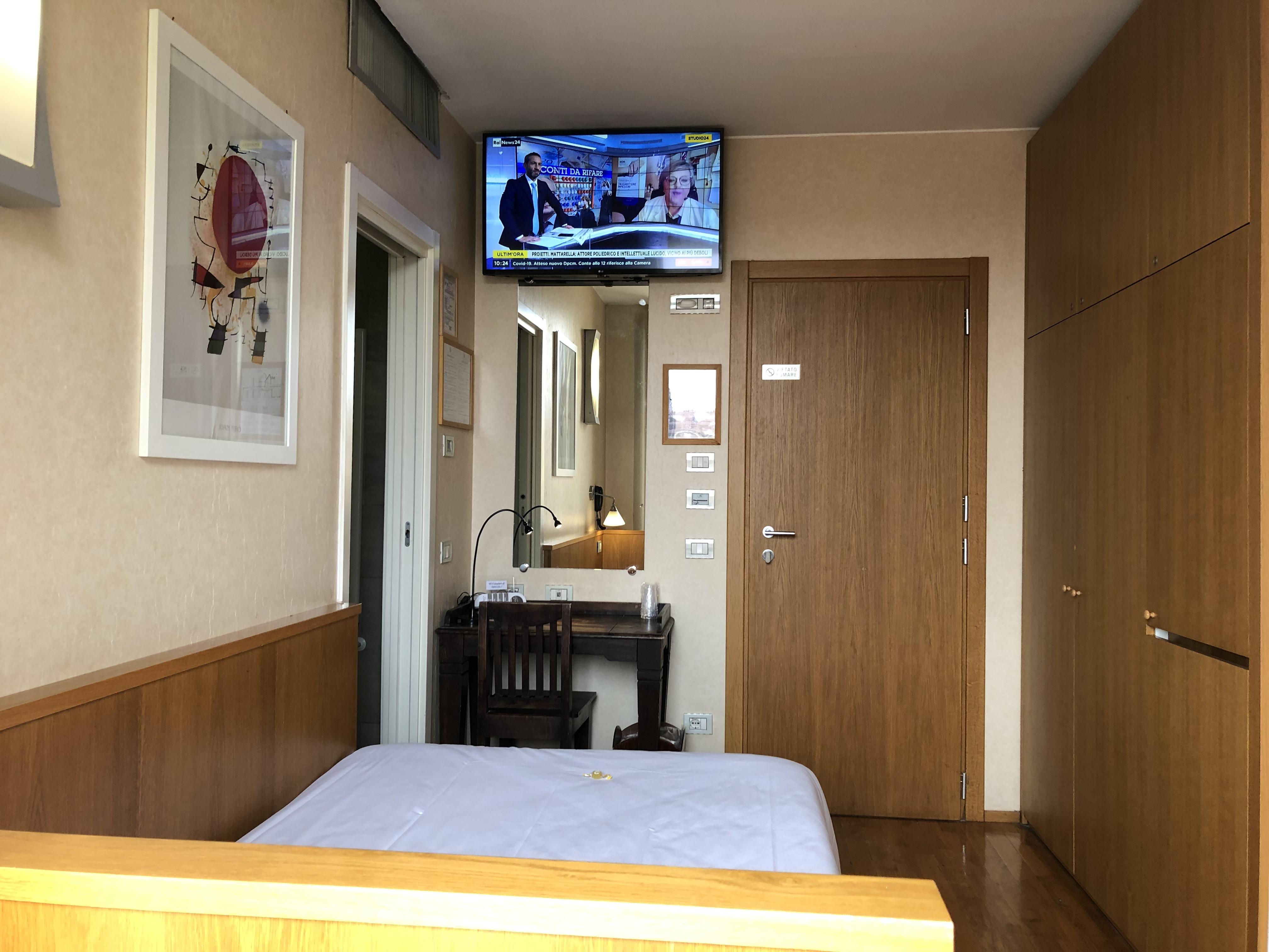 Eurohotel Milan Bagian luar foto