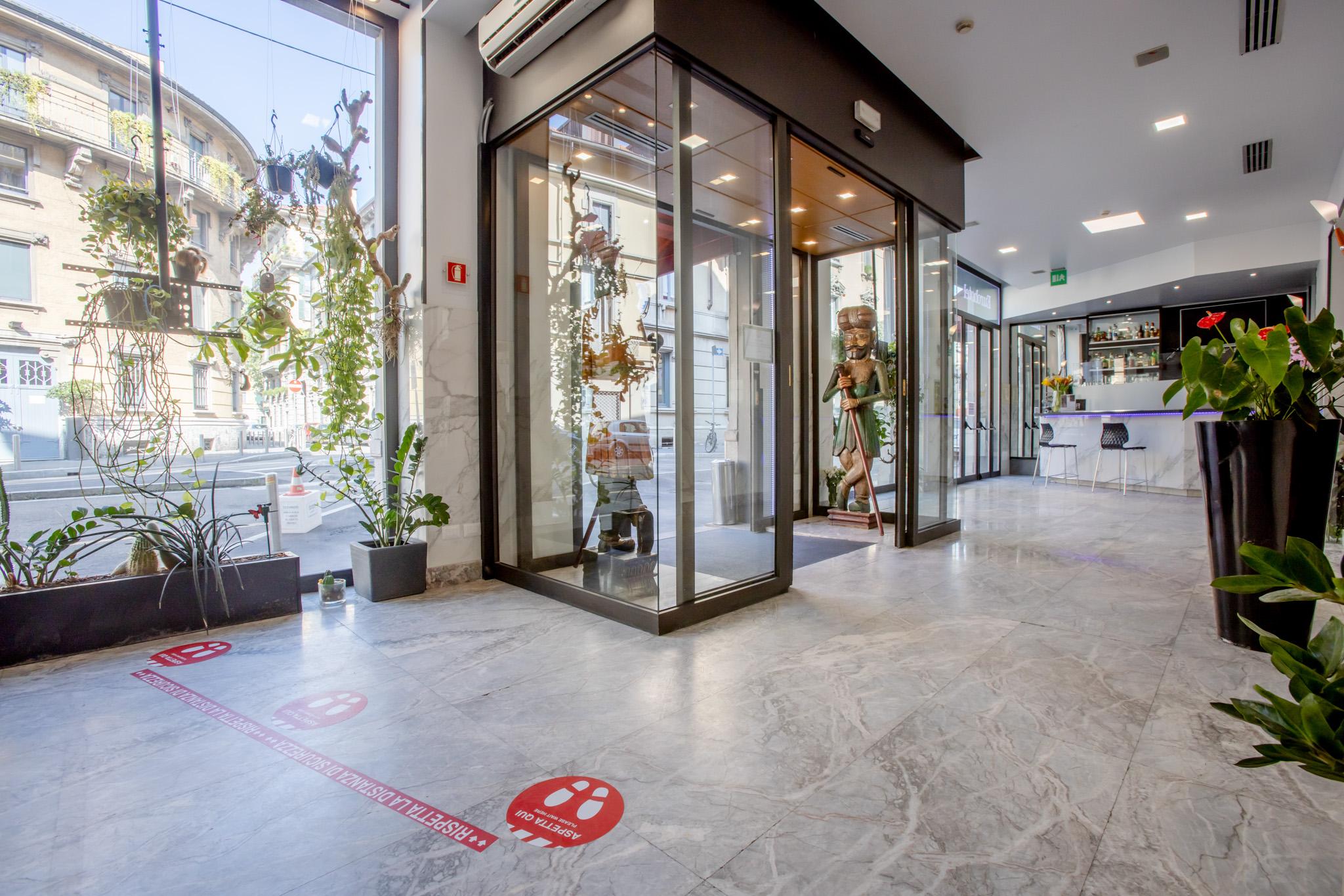 Eurohotel Milan Bagian luar foto