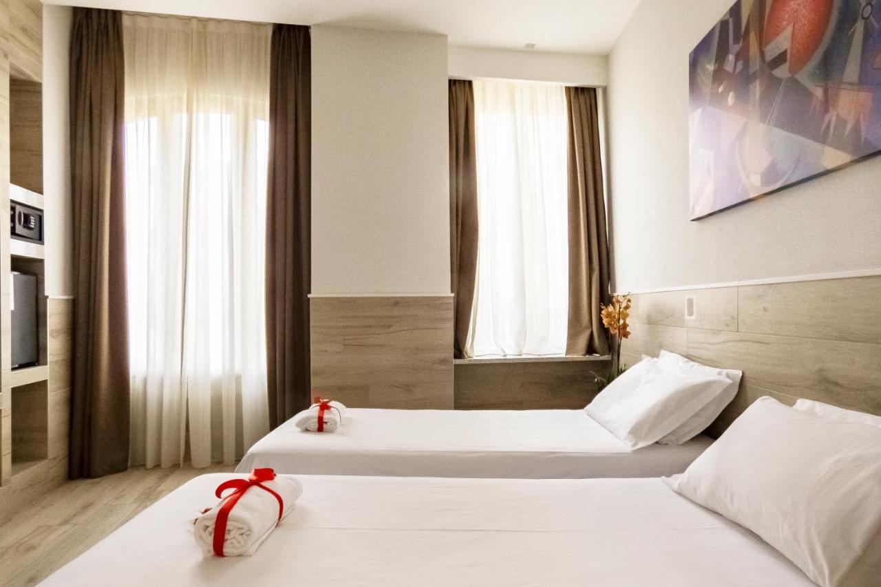Eurohotel Milan Bagian luar foto