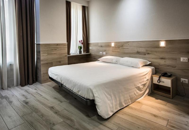 Eurohotel Milan Bagian luar foto